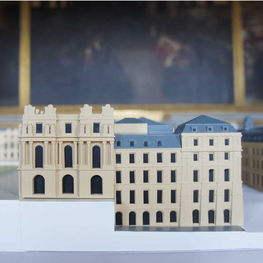 The model details the architectural elements