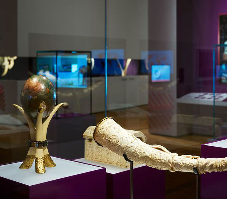 Foto aus der Ausstellung "Schreckliche Schönheit" - © Alexander Schipel