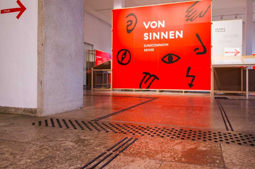 Eingangsbereich der Sonderausstellung „Von Sinnen“, 100% barrierefreie Ausstellung