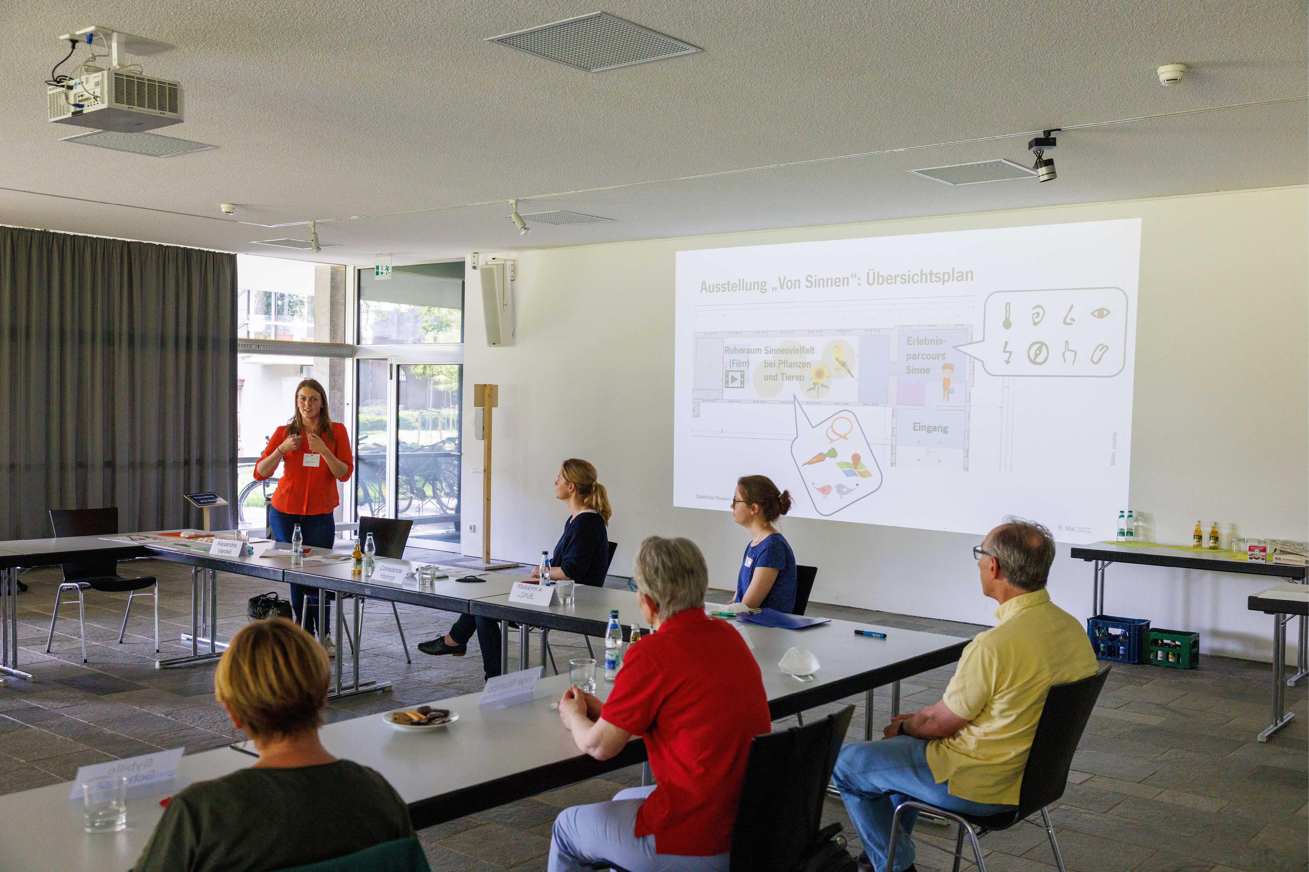 Workshop entre Tactile Studio, l'équipe de médiateurs et le Focus Group